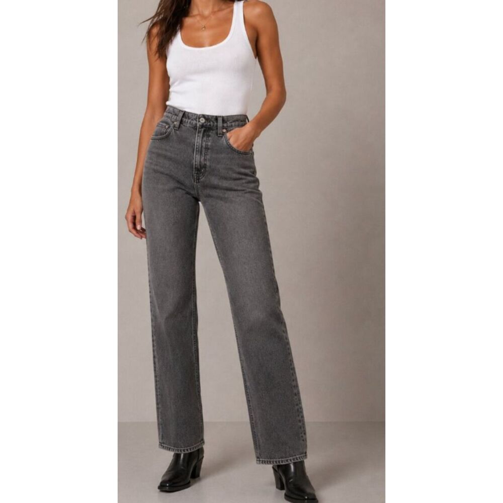 Abercrombie & Fitch Curve Love 90s Straight Ultra High Rise Jeans Washed Black S - Picture 1 of 3